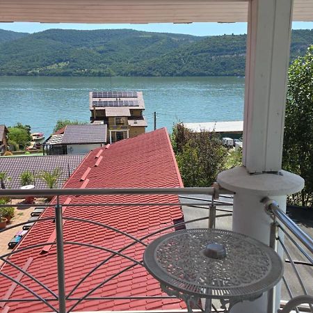 Готель Casa Marina Єшелніца Екстер'єр фото