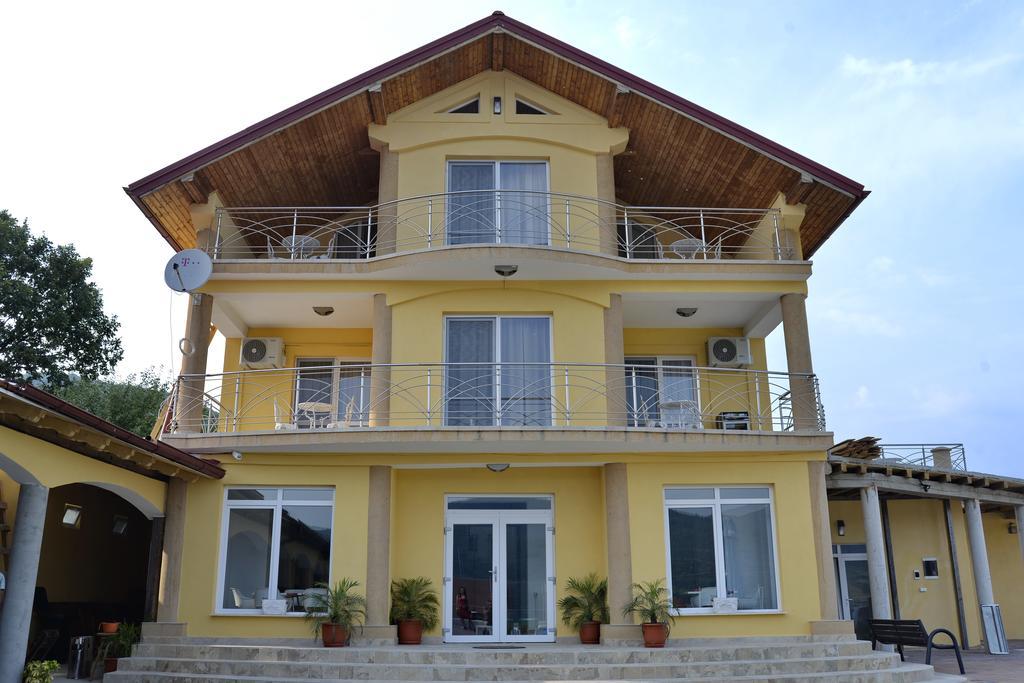 Готель Casa Marina Єшелніца Екстер'єр фото
